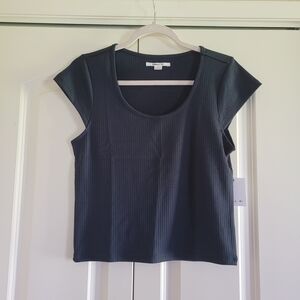 NWT Oneill Women's Almost Black Ribbed Crop Top